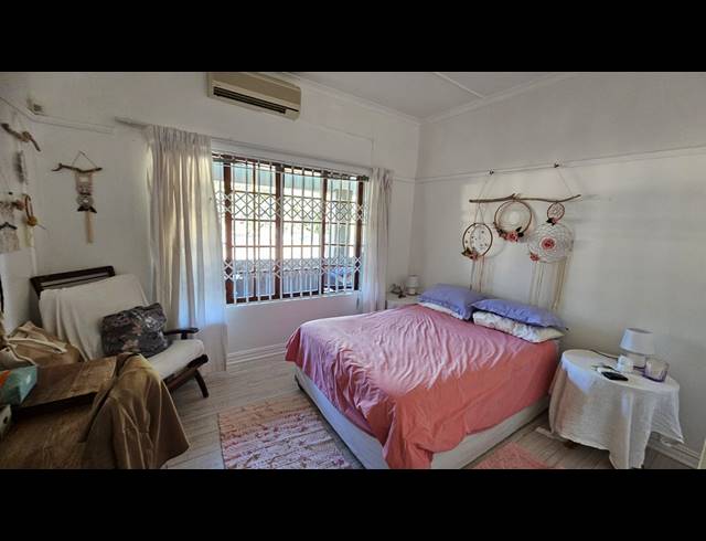 4 BEDROOM HOUSE FOR SALE IN FAIRVIEW